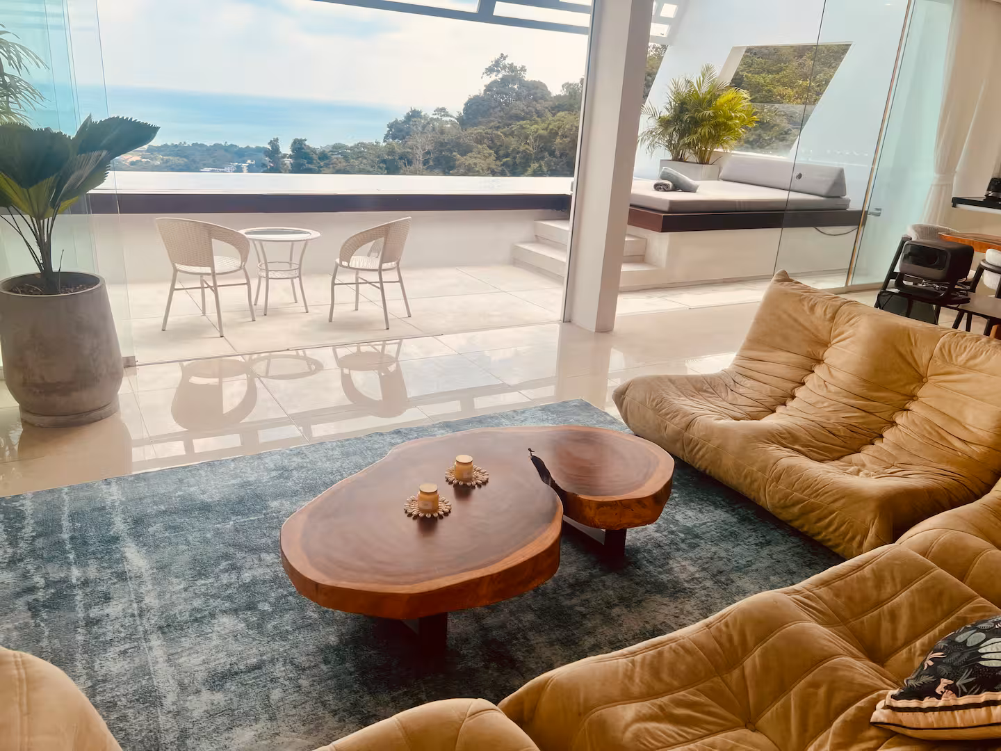 Luxurious Private Pool Sea View Villa - Image 3